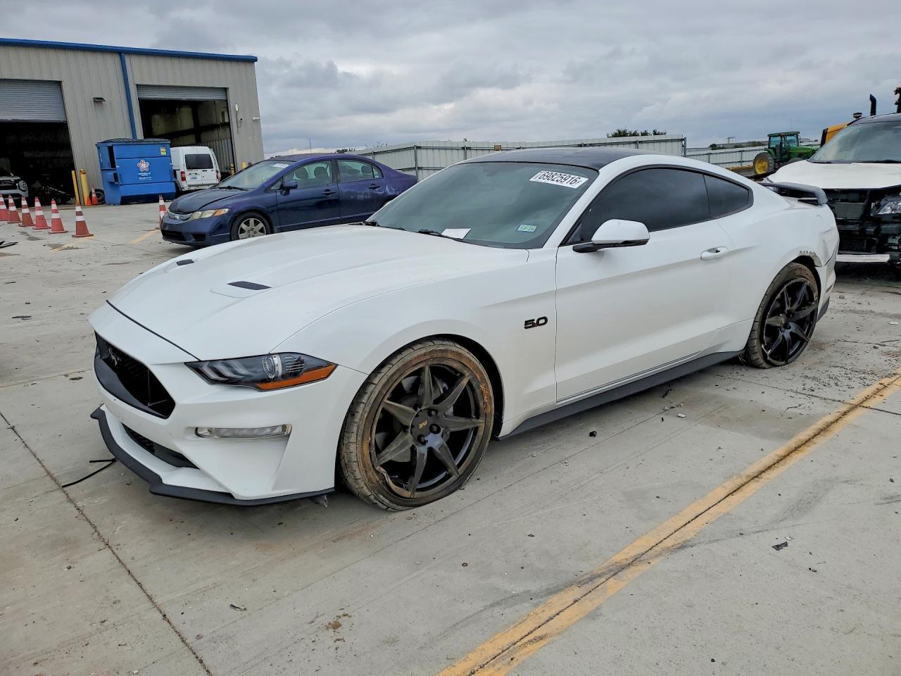 2019 Ford Mustang Gt - zdjęcie główne