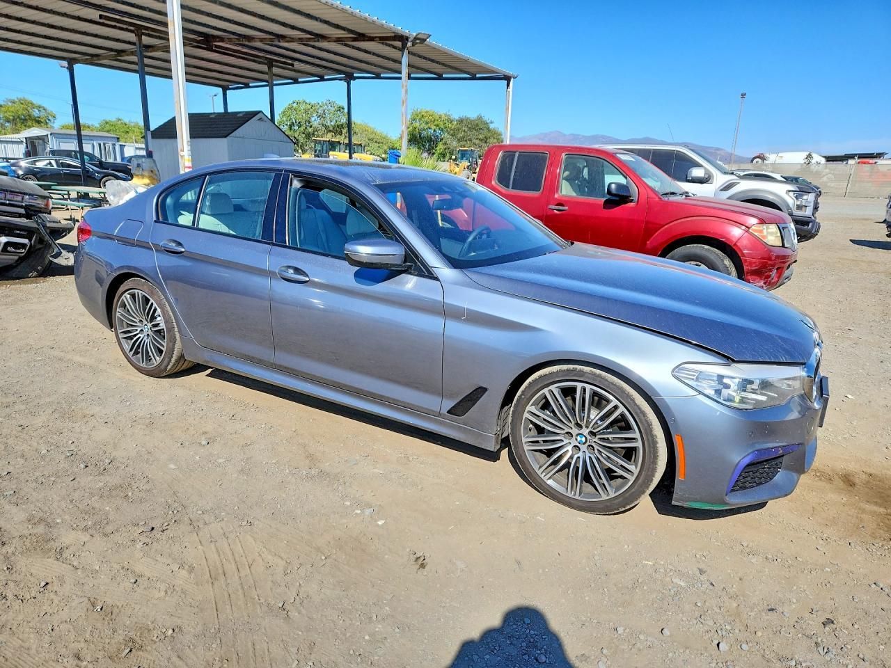 2019 BMW 530 I - zdjęcie 4