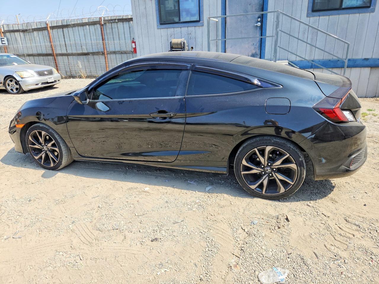 2019 Honda Civic Sport - zdjęcie 2