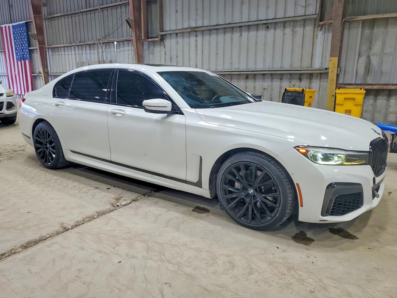 2020 BMW 740 I - zdjęcie 4