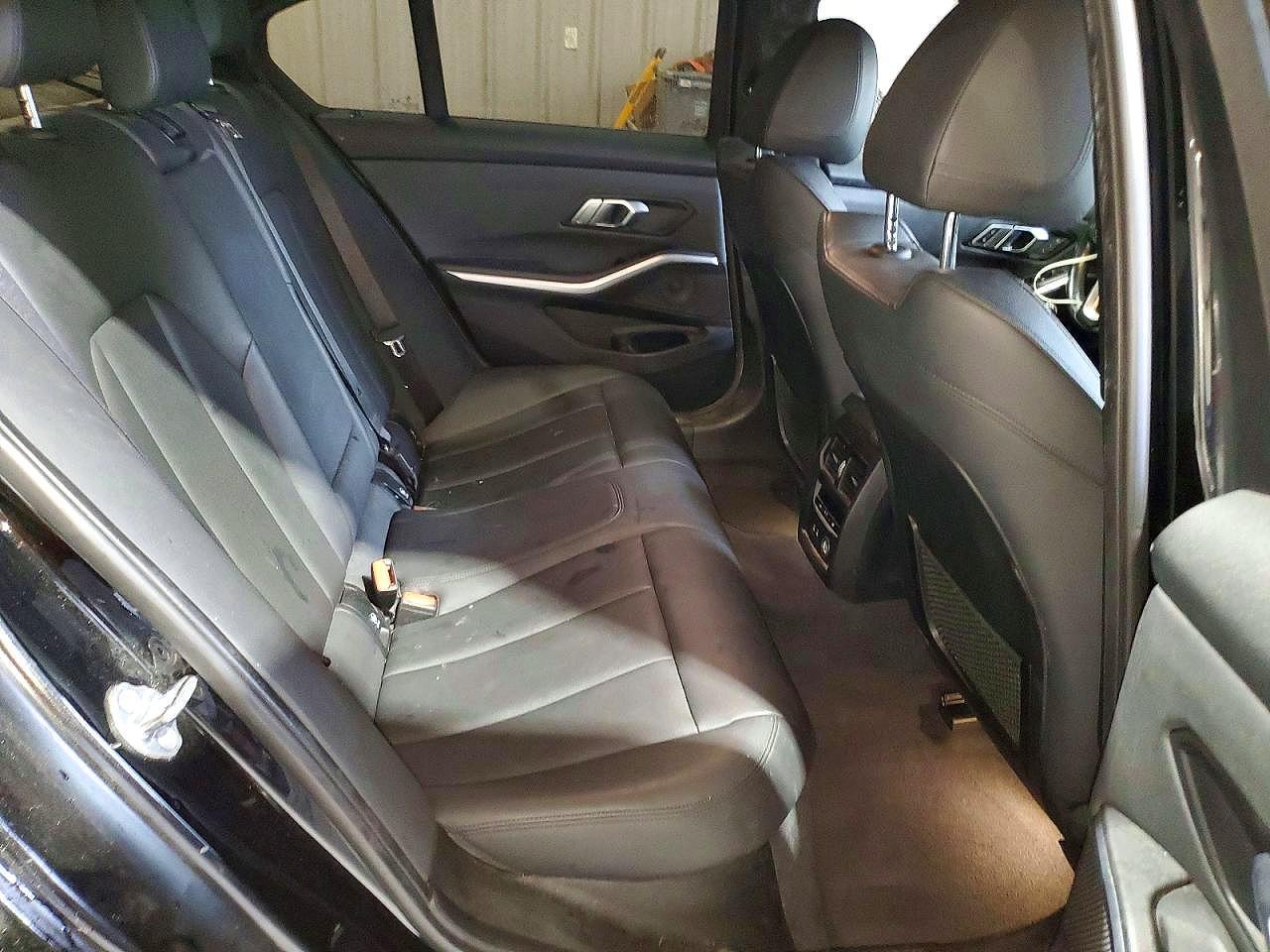 2019 BMW 330I - zdjęcie 10