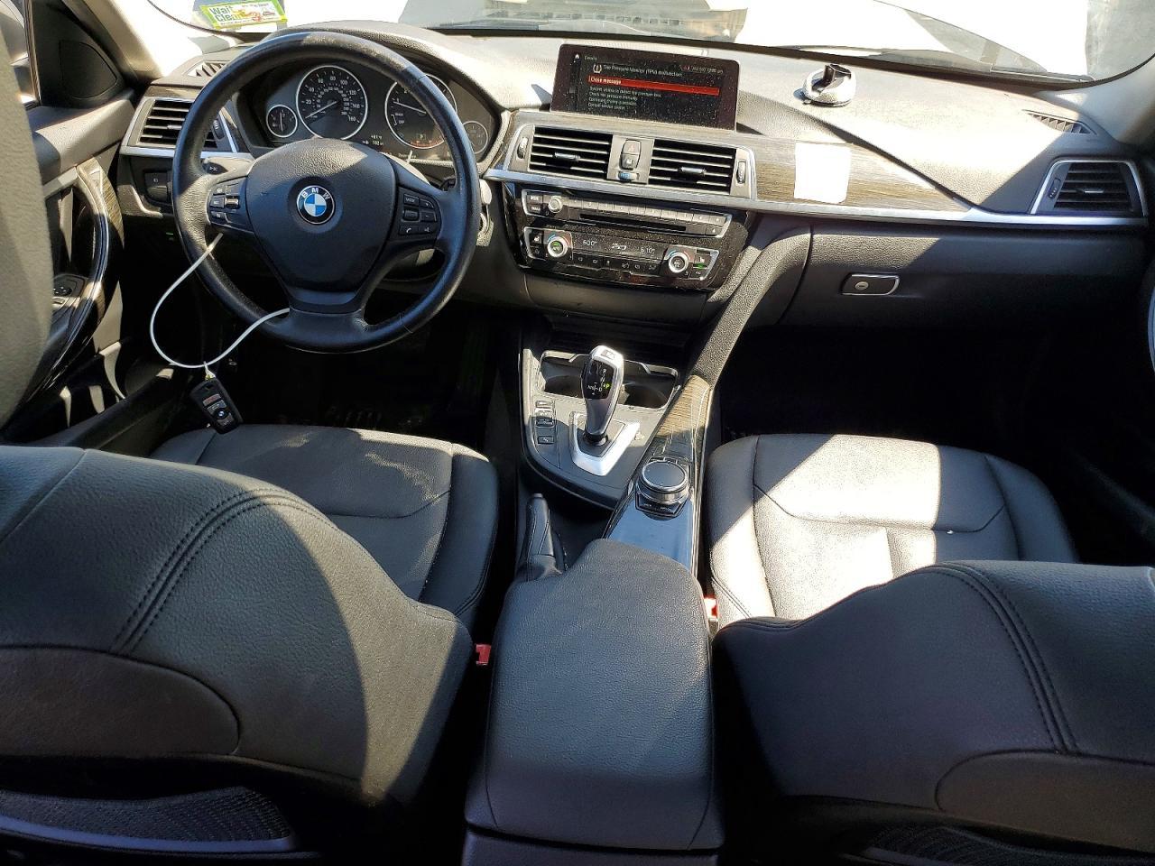 2018 BMW Seria 3 320i - zdjęcie 8