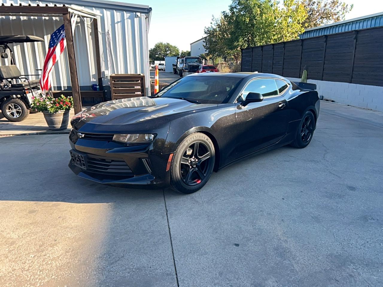 Chevrolet Camaro Coupe - zdjęcie 2