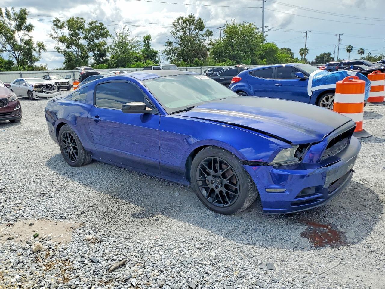 2014 Ford Mustang - zdjęcie 4