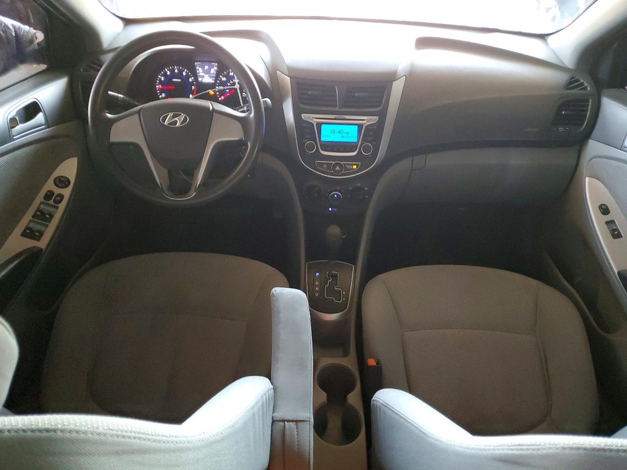 2014 Hyundai Accent Gls - zdjęcie 8
