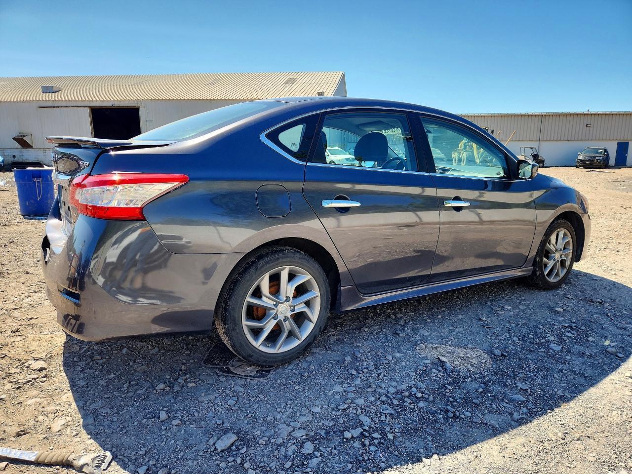 2014 Nissan Sentra Sr - zdjęcie 3