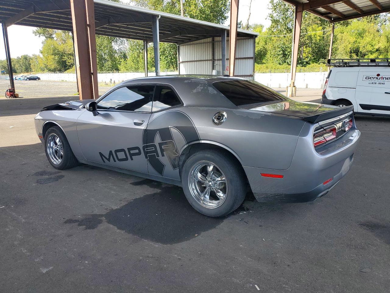 2016 Dodge Challenger Sxt - zdjęcie 2