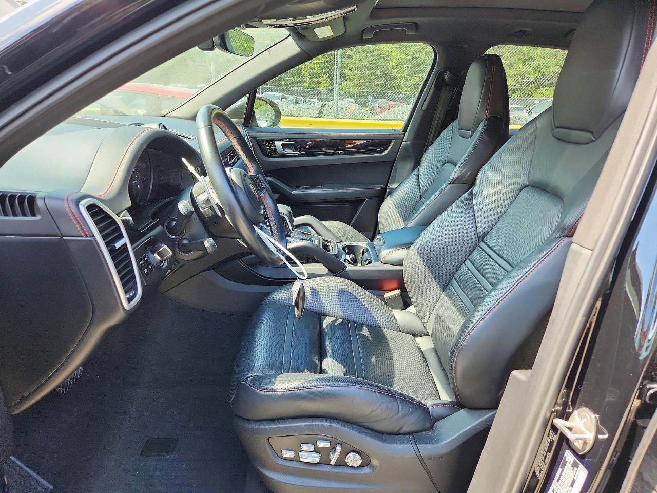 2019 Porsche Cayenne - zdjęcie 7