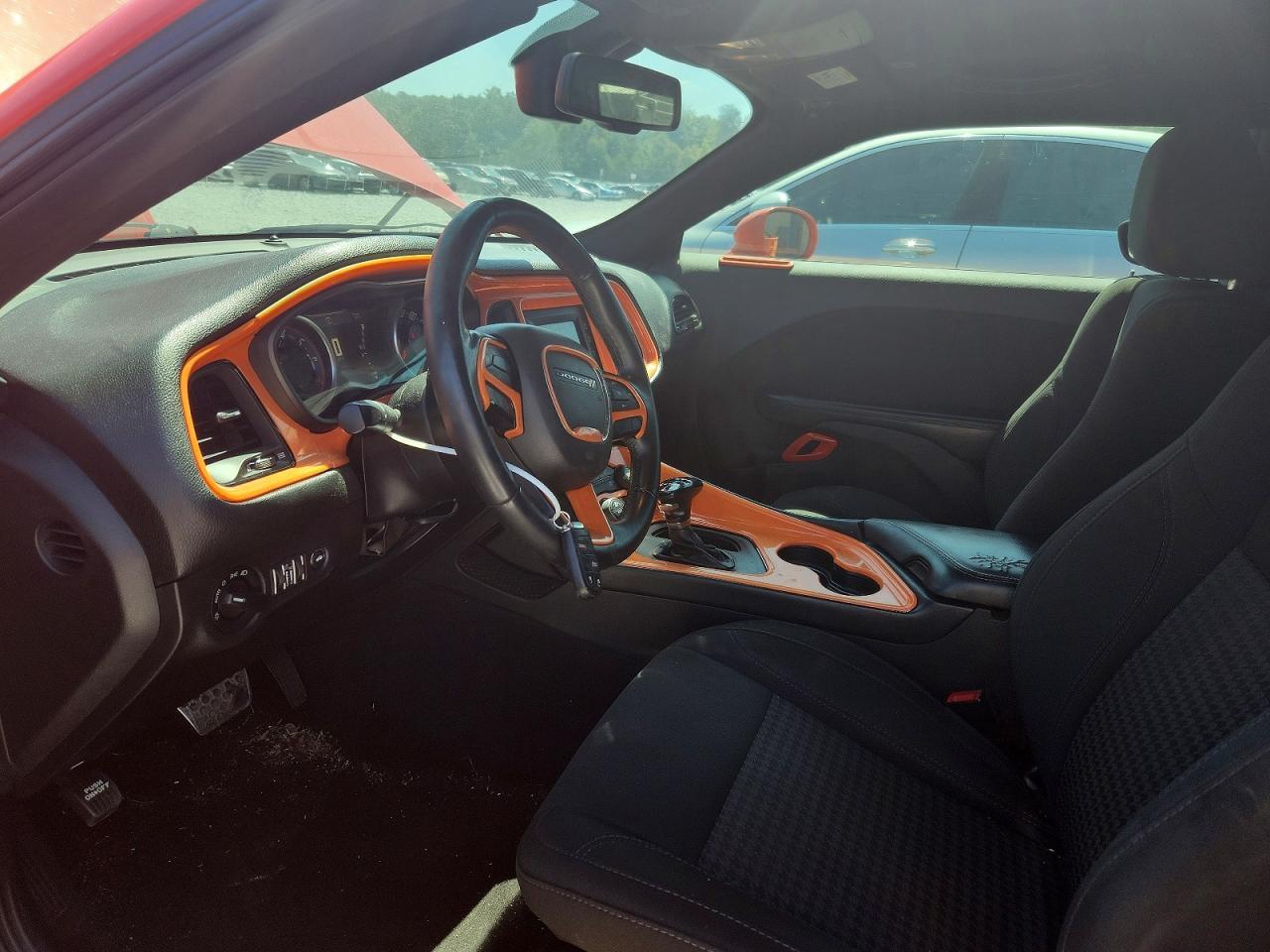 2017 Dodge Challenger Sxt - zdjęcie 8