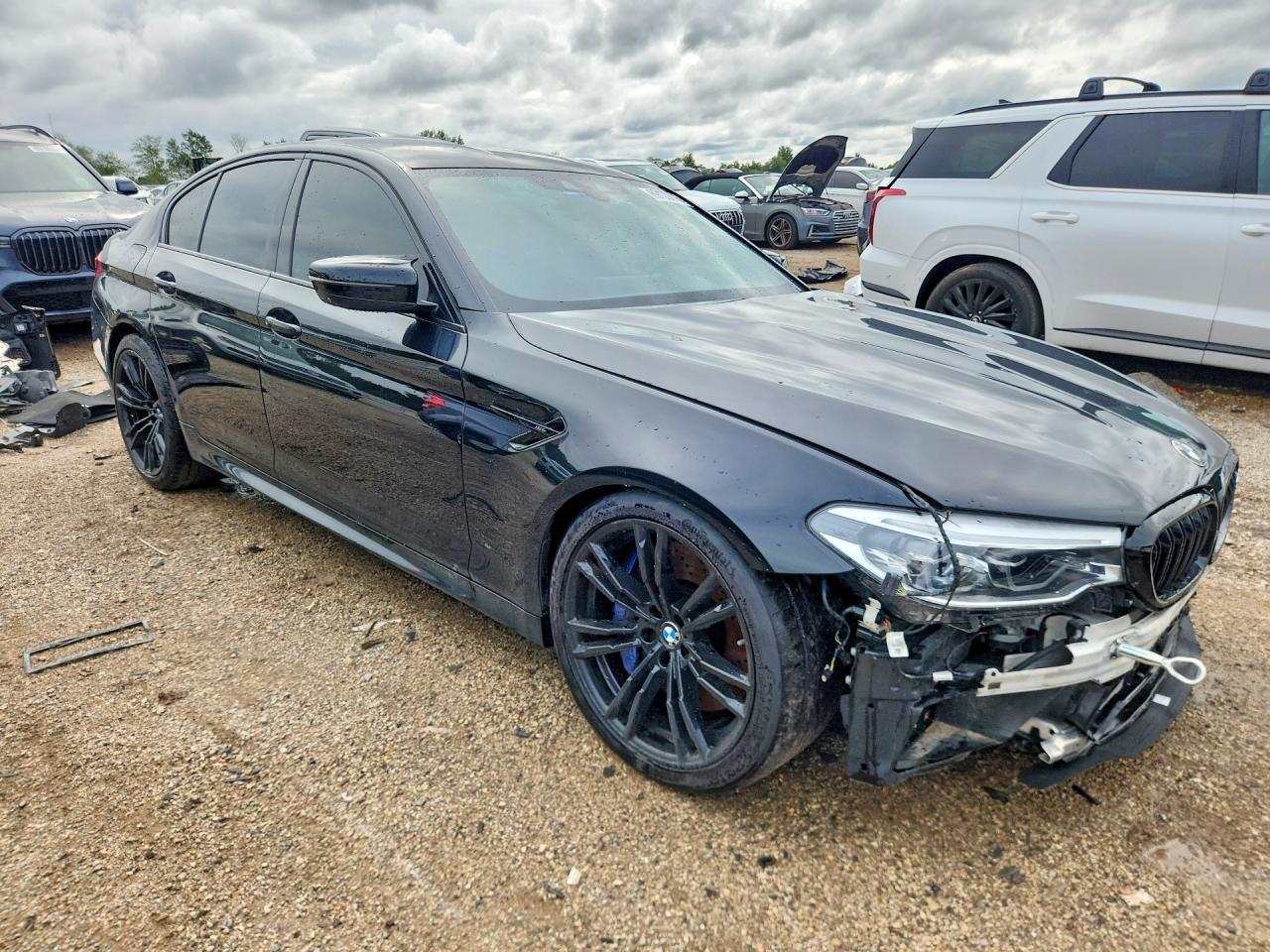 2019 BMW M5 - zdjęcie 4