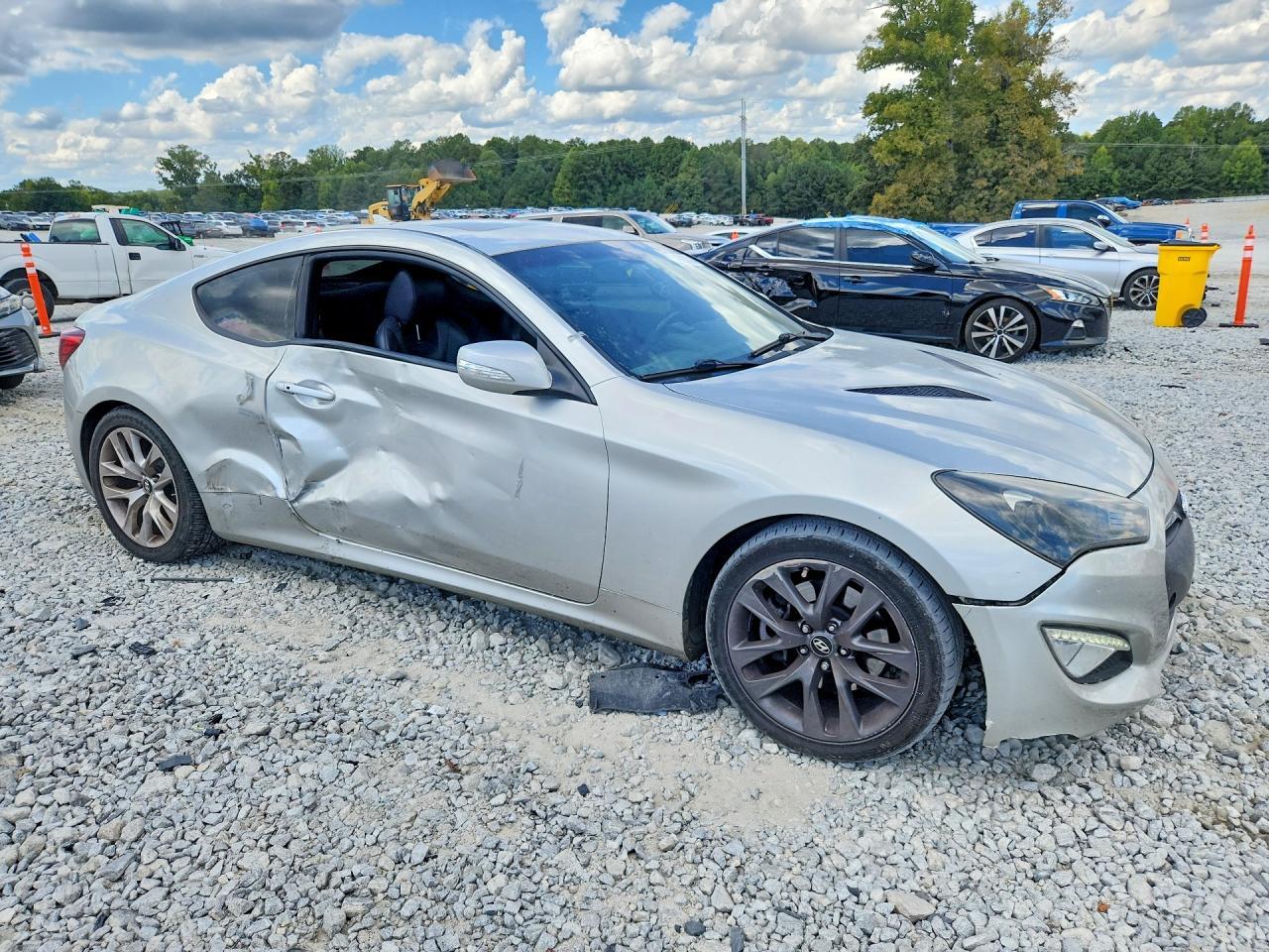 2013 Hyundai Genesis Coupe 3.8 Grand Touring - zdjęcie 4