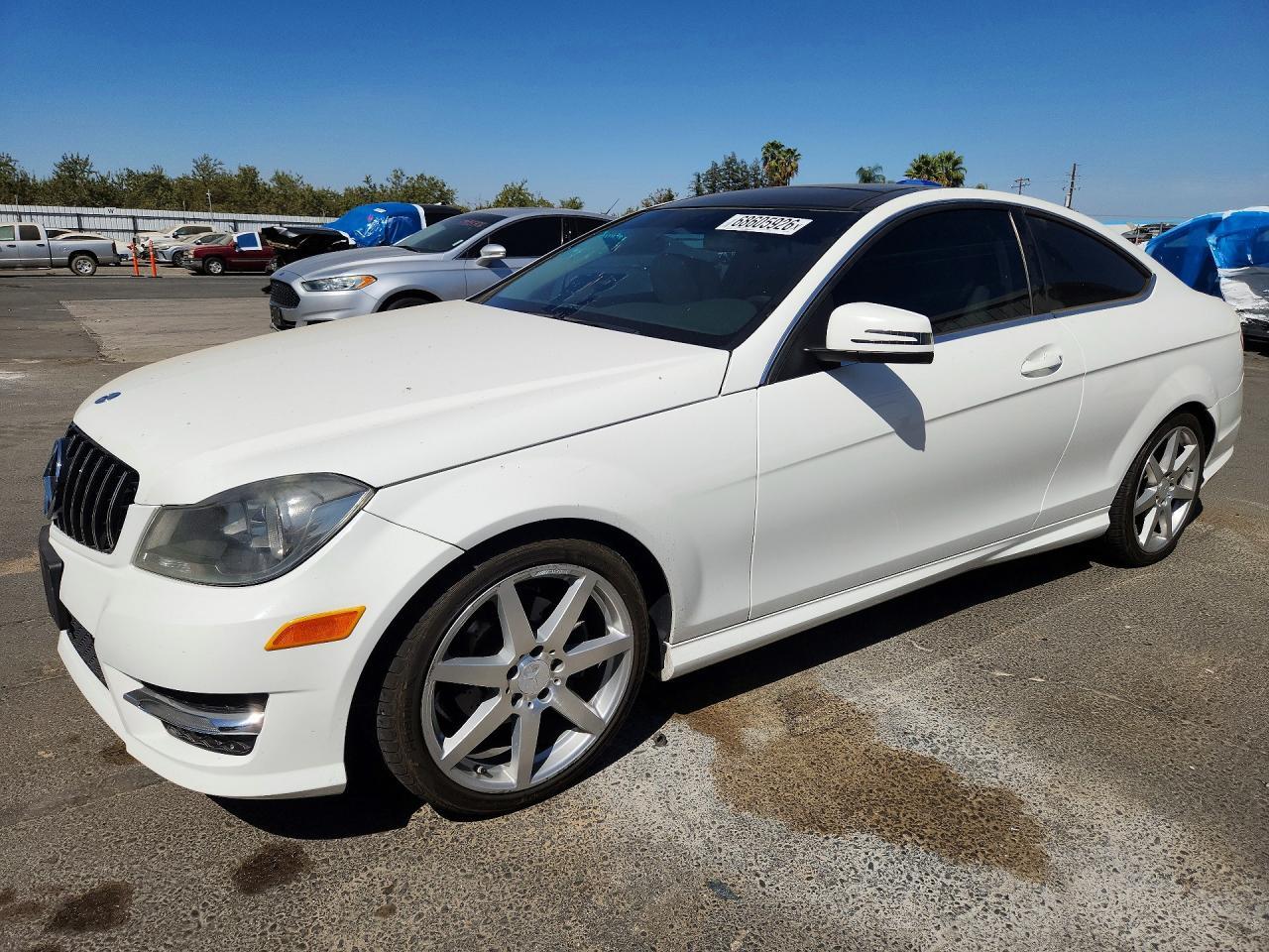 2013 Mercedes-Benz C 250 - zdjęcie główne