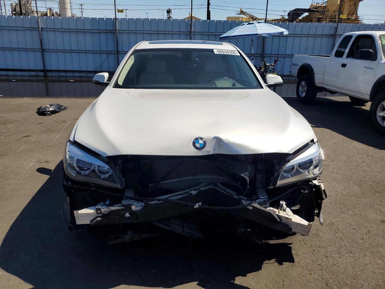 2013 BMW 750 Li - zdjęcie 5