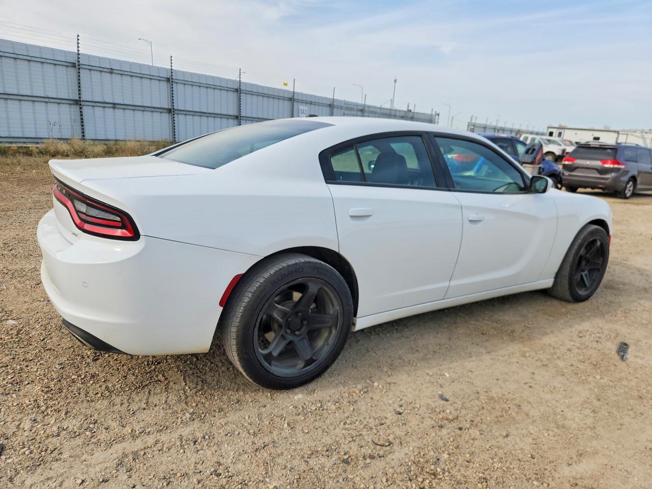 2016 Dodge Charger Sxt - zdjęcie 3