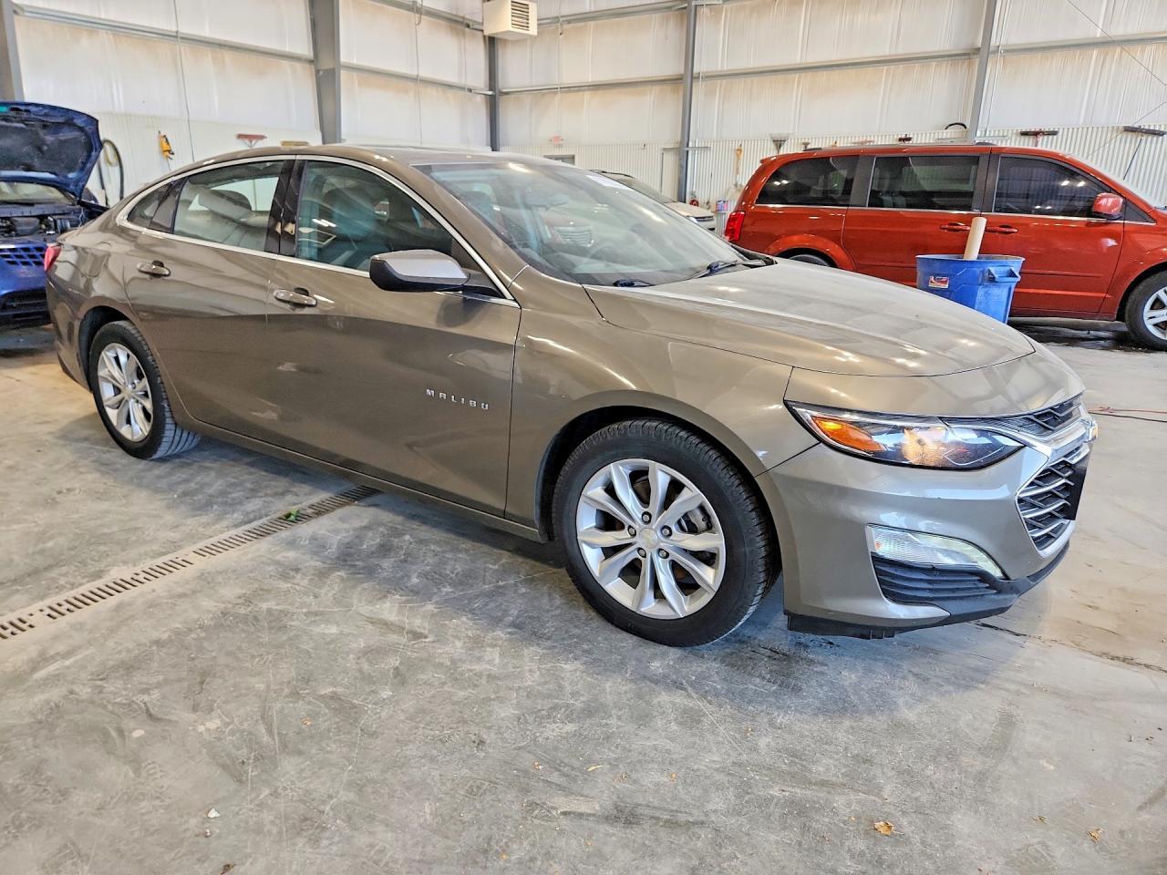 2020 Chevrolet Malibu Lt - zdjęcie 4