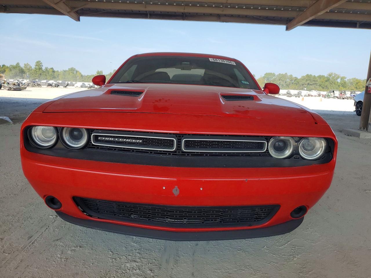 2015 Dodge Challenger Sxt - zdjęcie 5