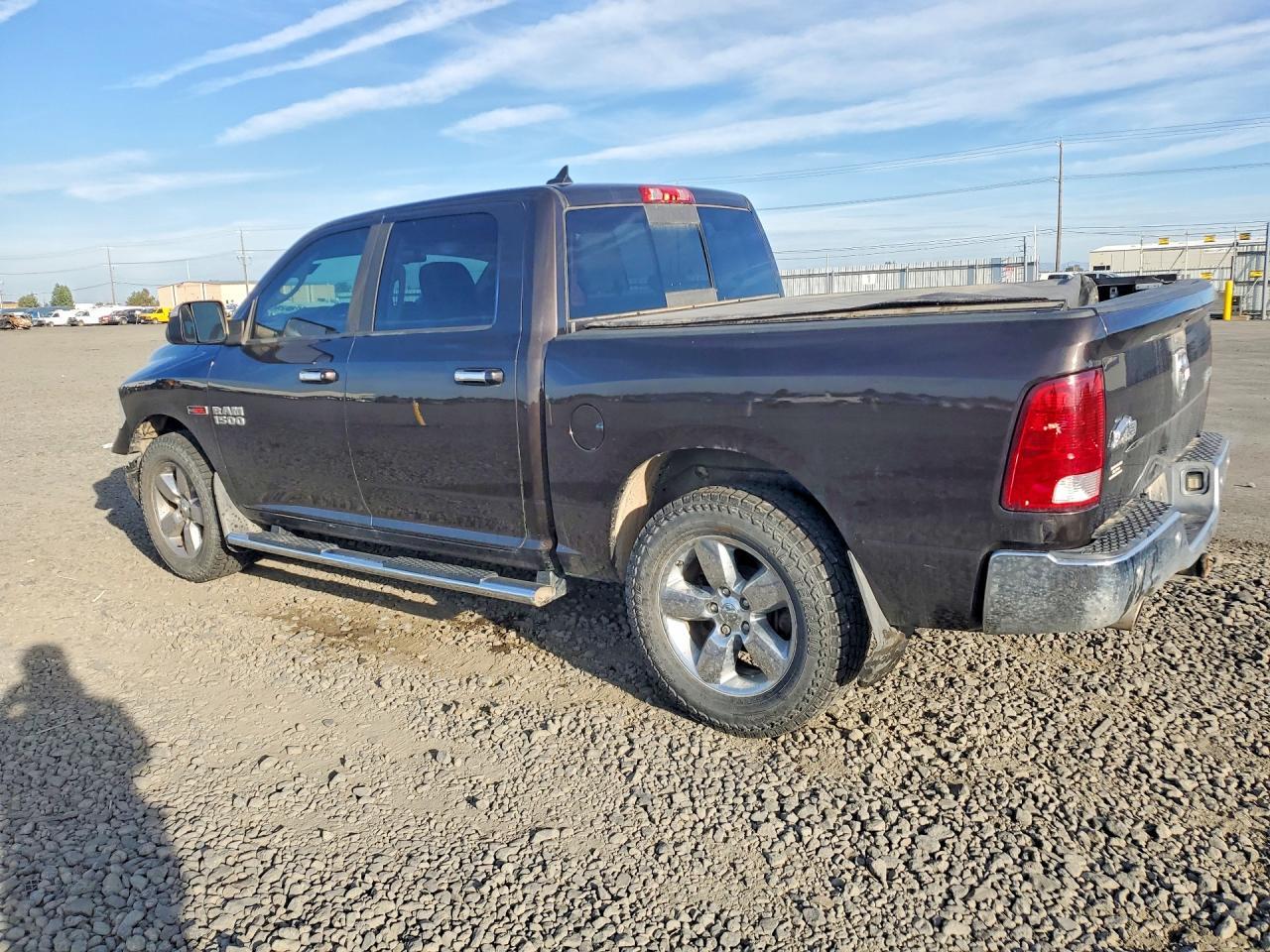 2016 Ram 1500 Slt - zdjęcie 2
