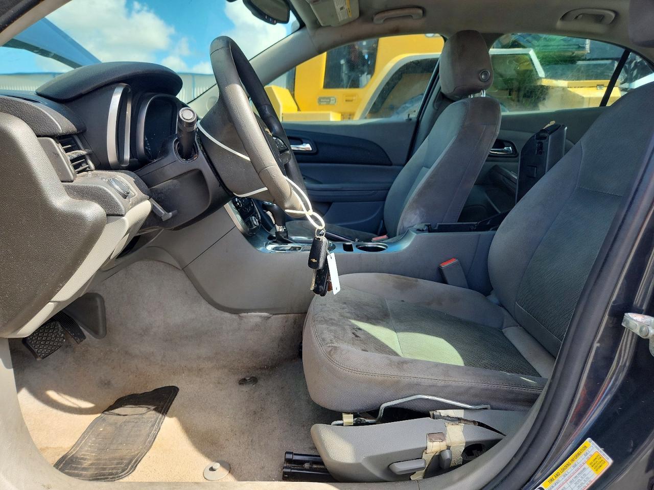 2014 Chevrolet Malibu Ls - zdjęcie 7