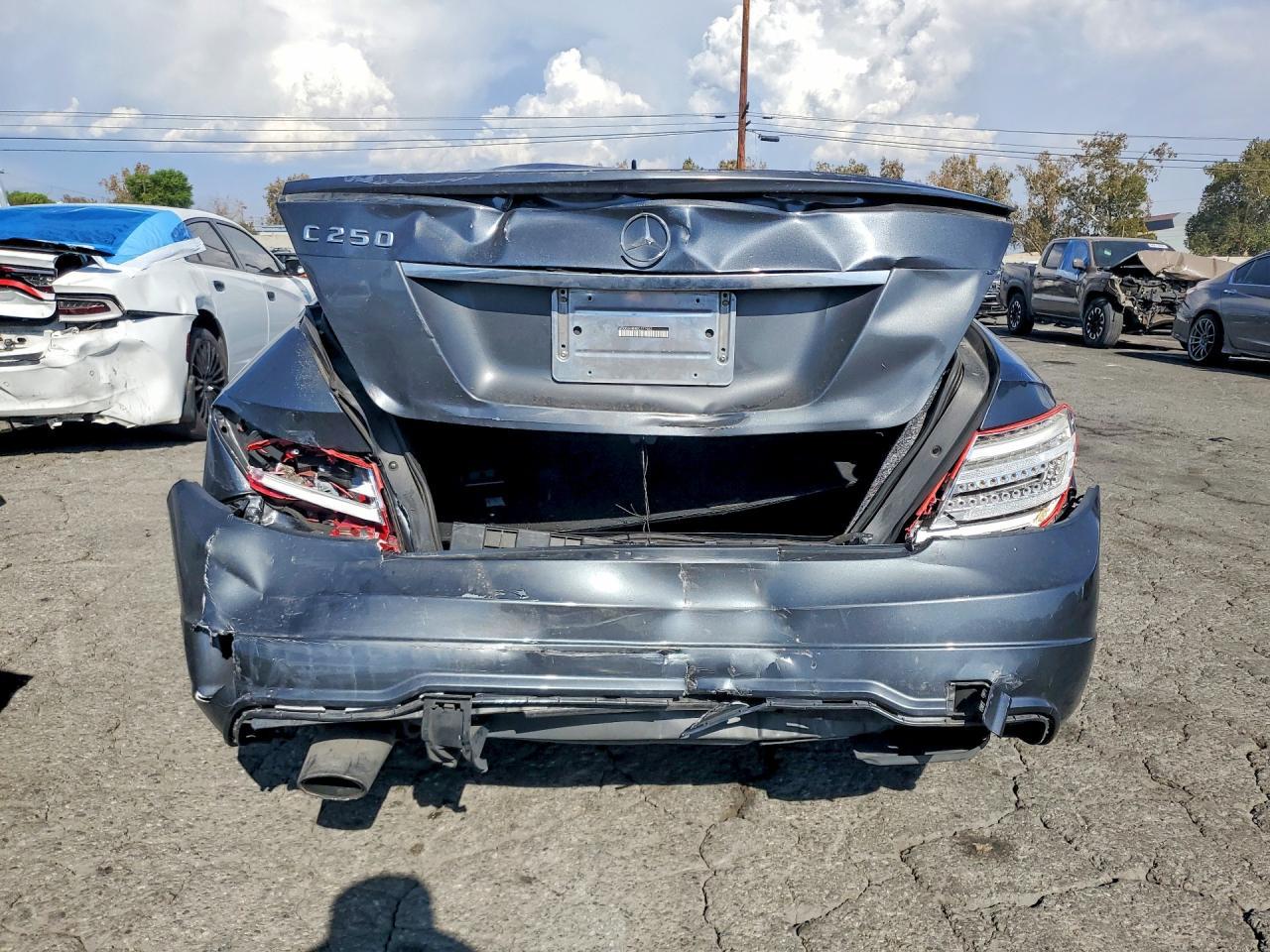 2014 Mercedes-Benz C 250 - zdjęcie 6