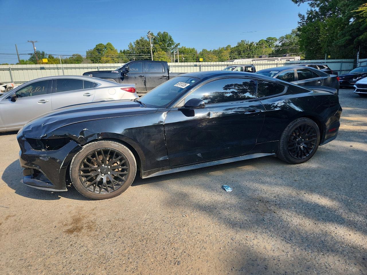 2016 Ford Mustang - zdjęcie główne