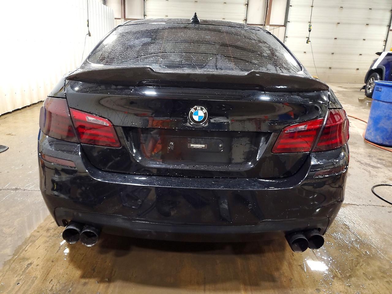 2013 BMW Seria 5 550i - zdjęcie 6