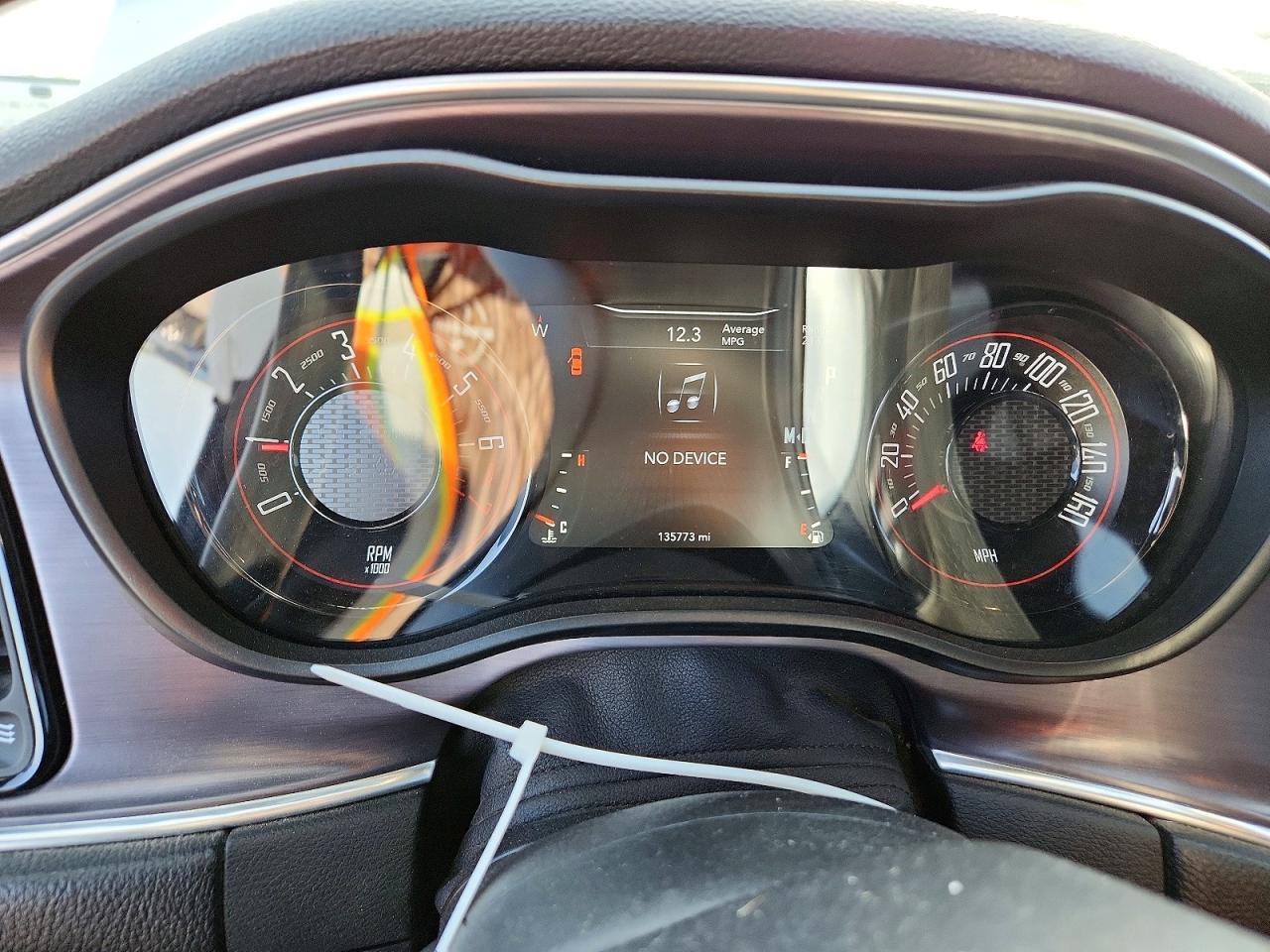 2016 Dodge Challenger Sxt - zdjęcie 9
