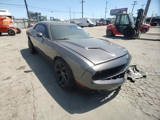 2022 Dodge Challenger Sxt - zdjęcie 14