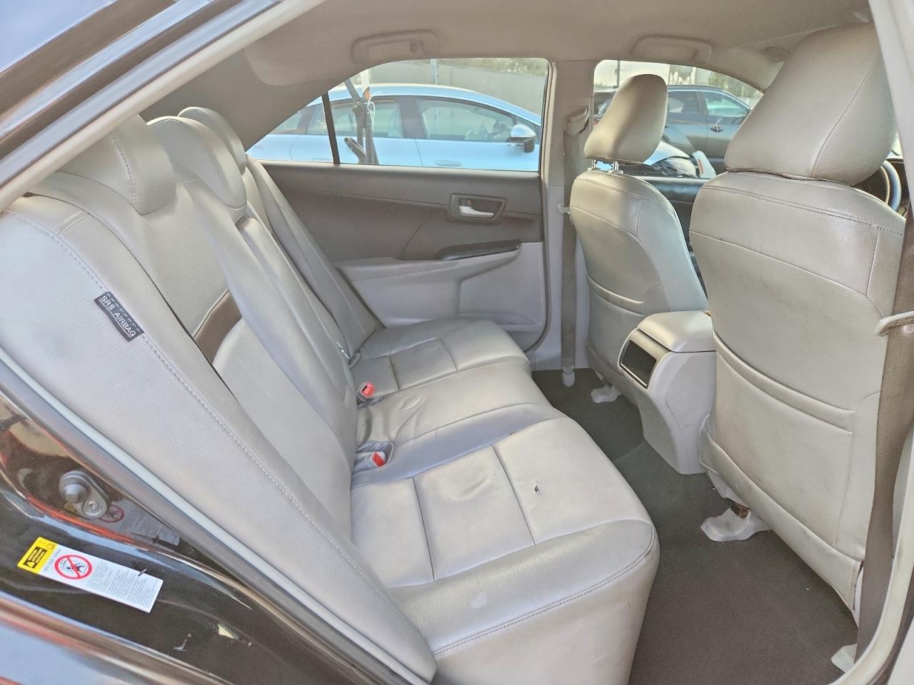 2013 Toyota Camry Le - zdjęcie 10