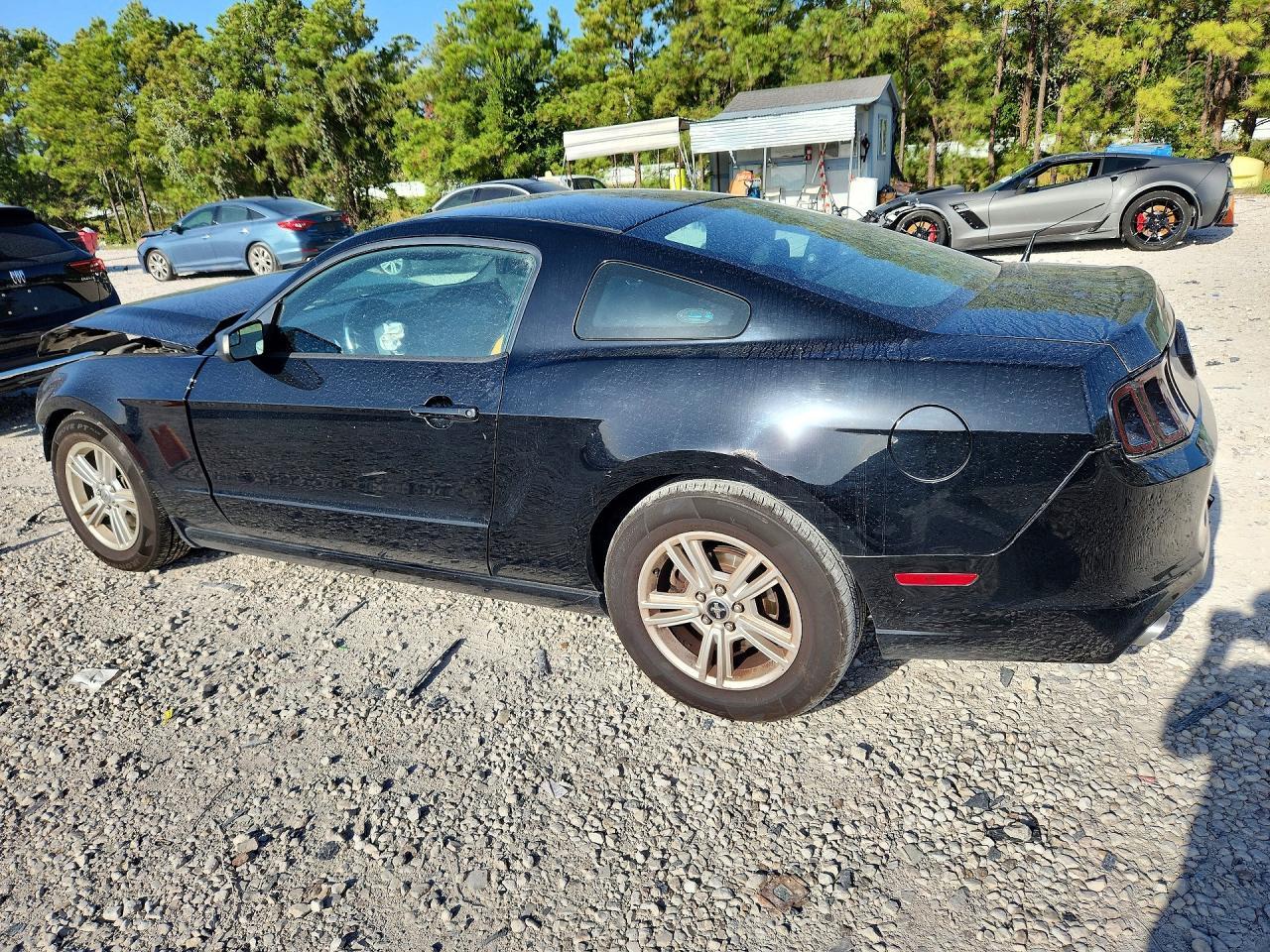 2014 Ford Mustang - zdjęcie 2