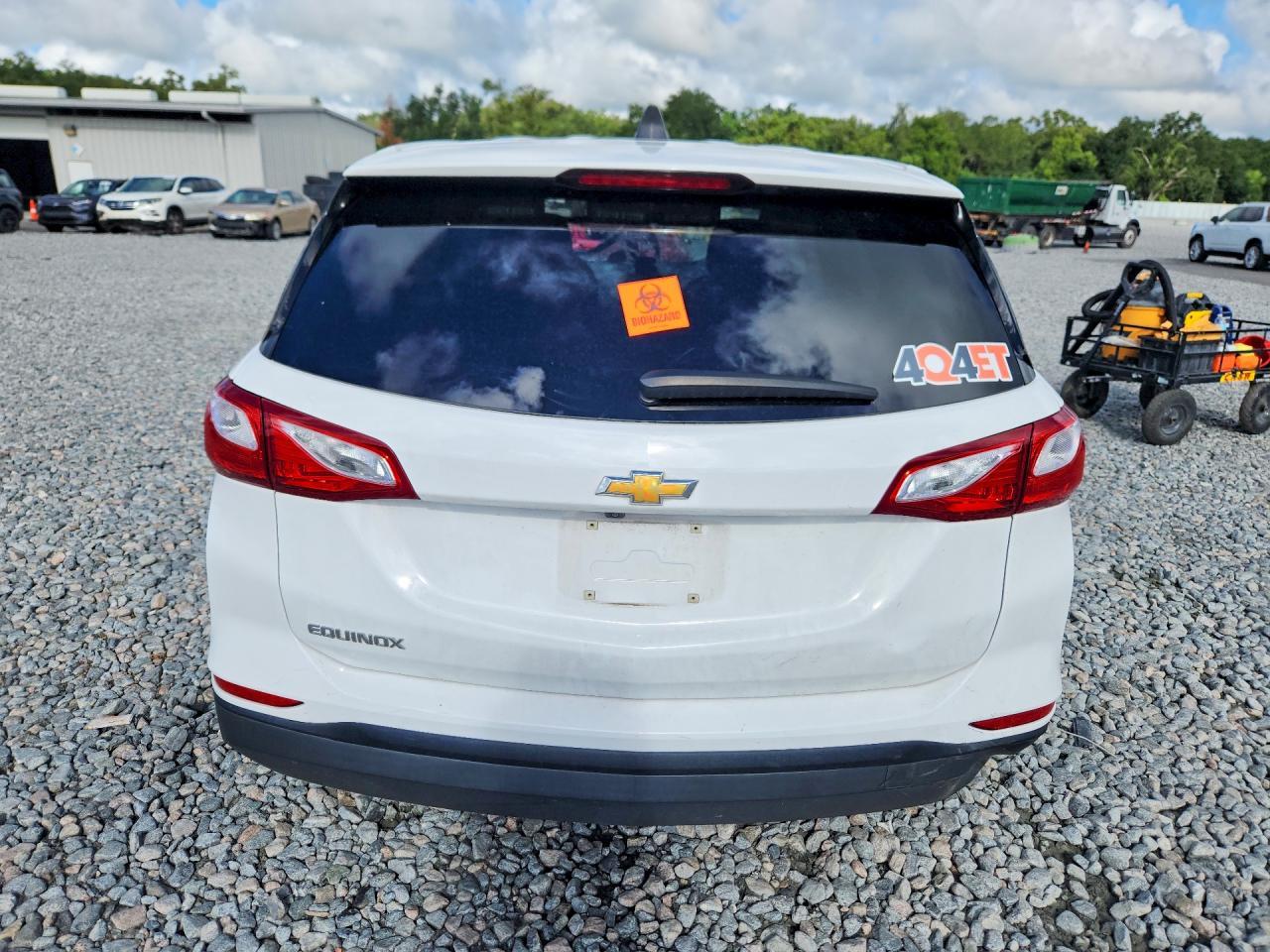 2021 Chevrolet Equinox Ls - zdjęcie 6