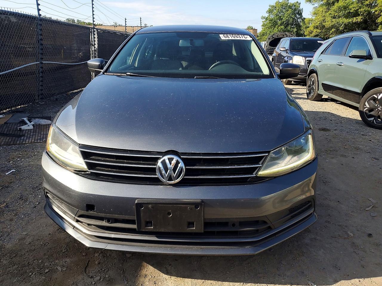 2017 Volkswagen Jetta S - zdjęcie 5