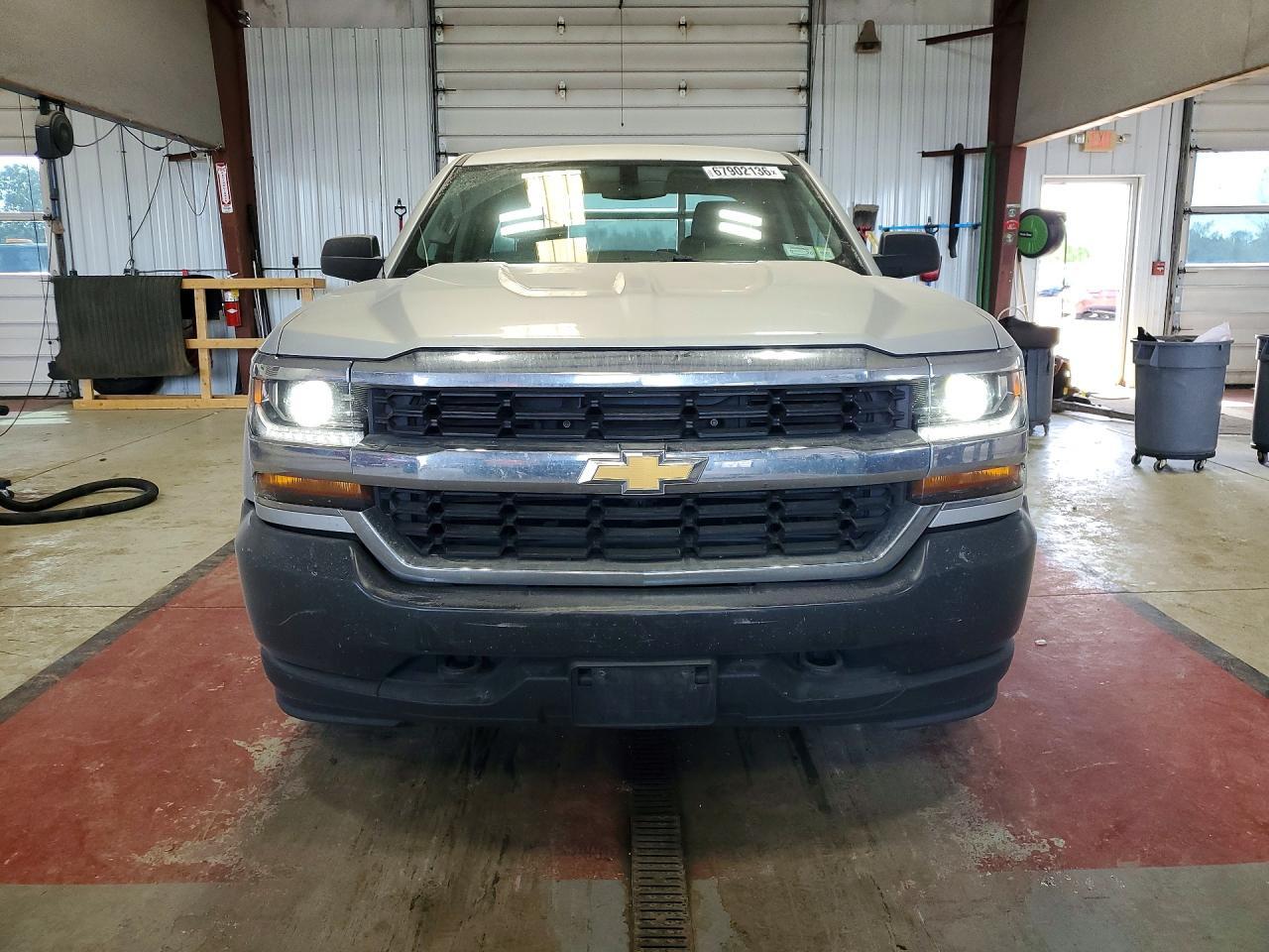 2017 Chevrolet Silverado K1500 - zdjęcie 5