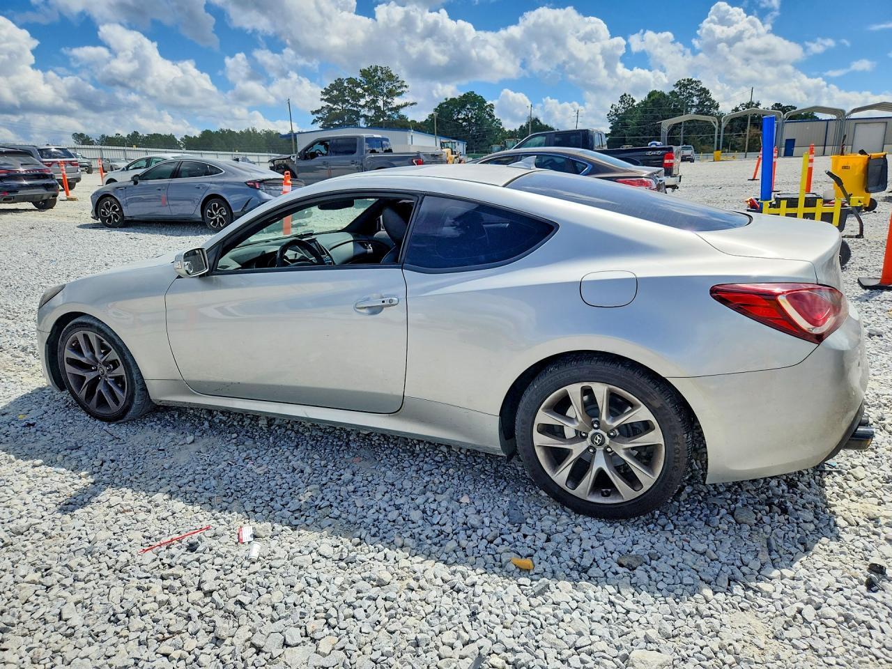 2013 Hyundai Genesis Coupe 3.8 Grand Touring - zdjęcie 2