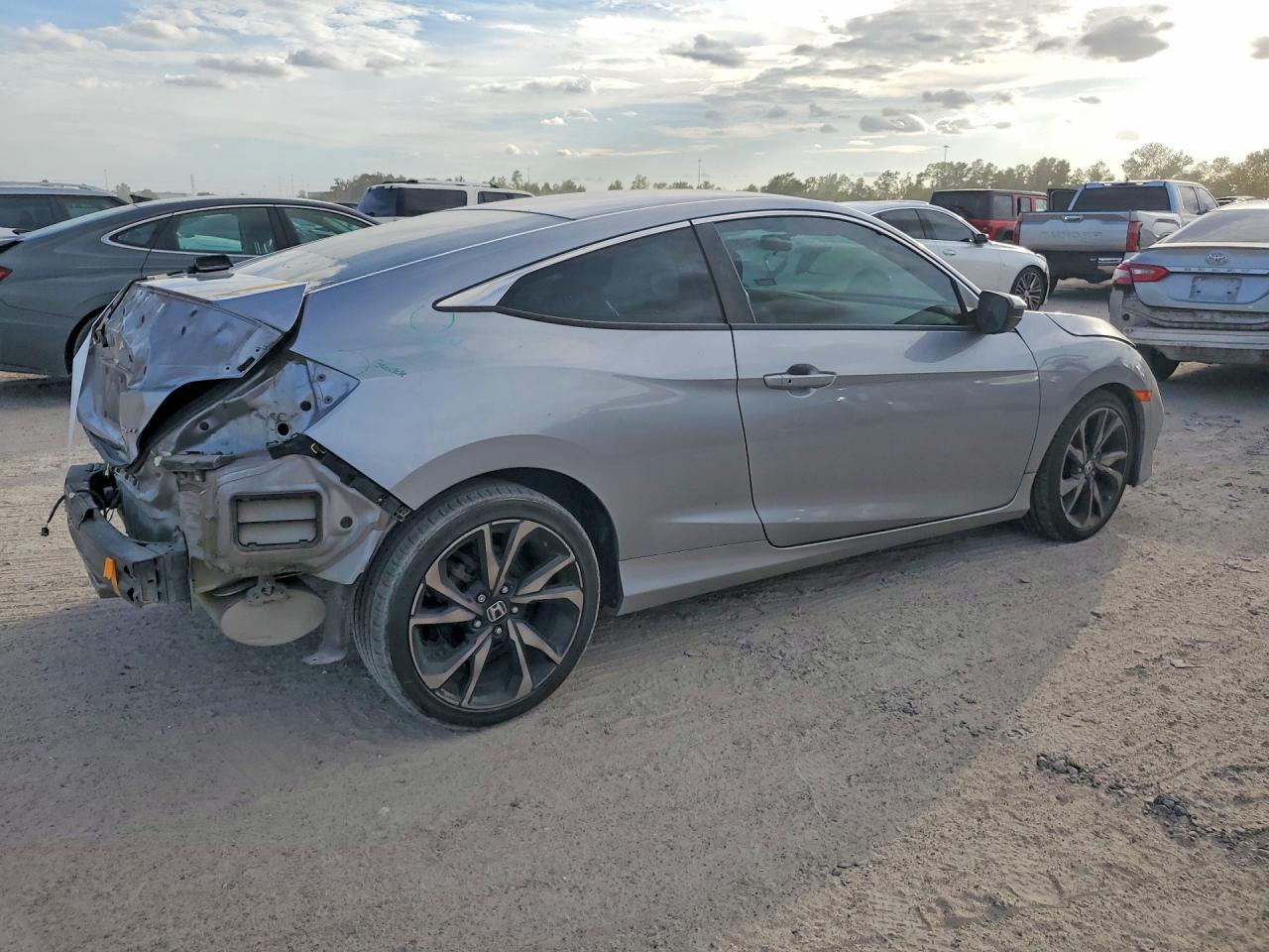 2019 Honda Civic Sport - zdjęcie 3