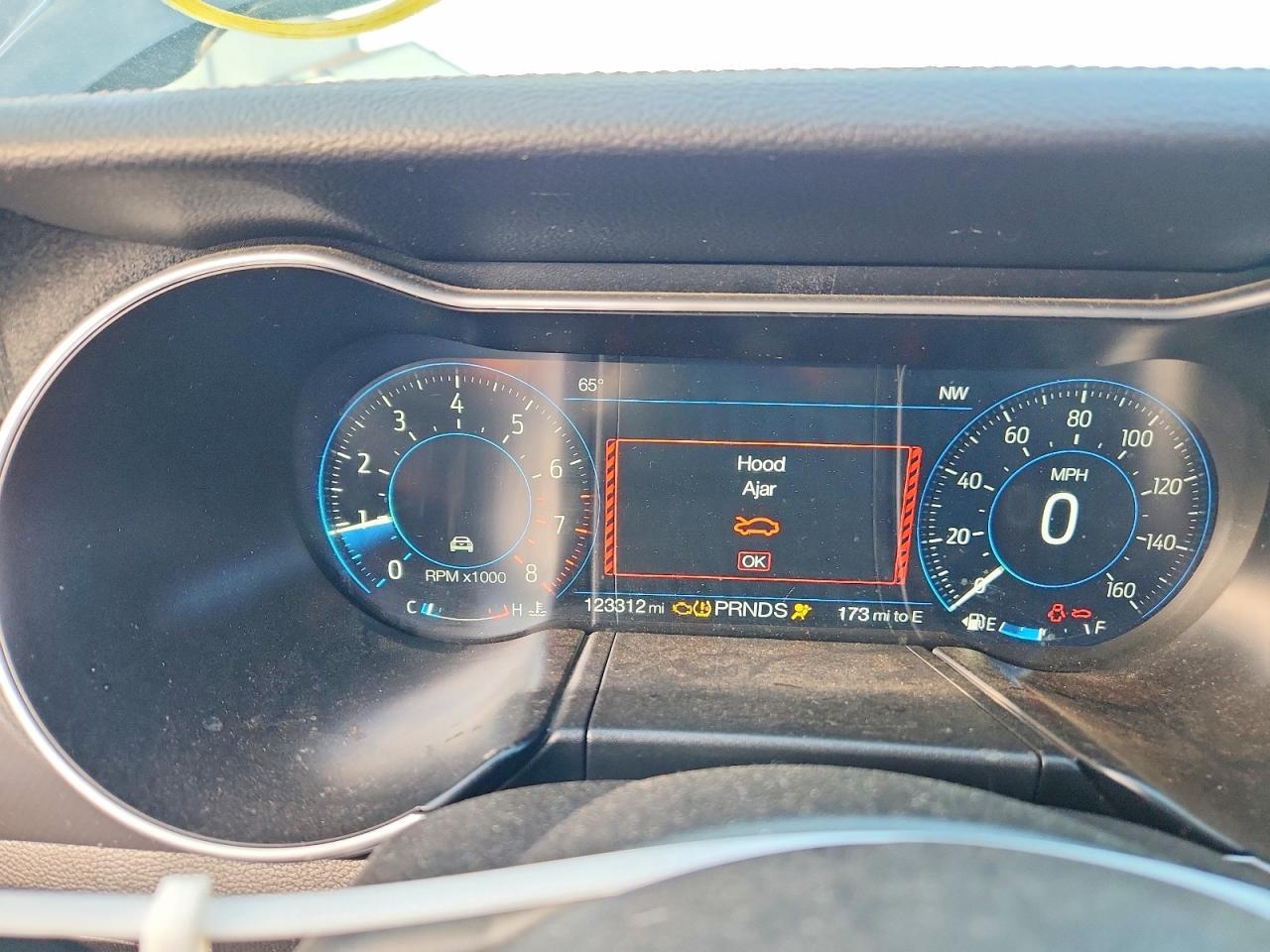 2019 Ford Mustang - zdjęcie 9