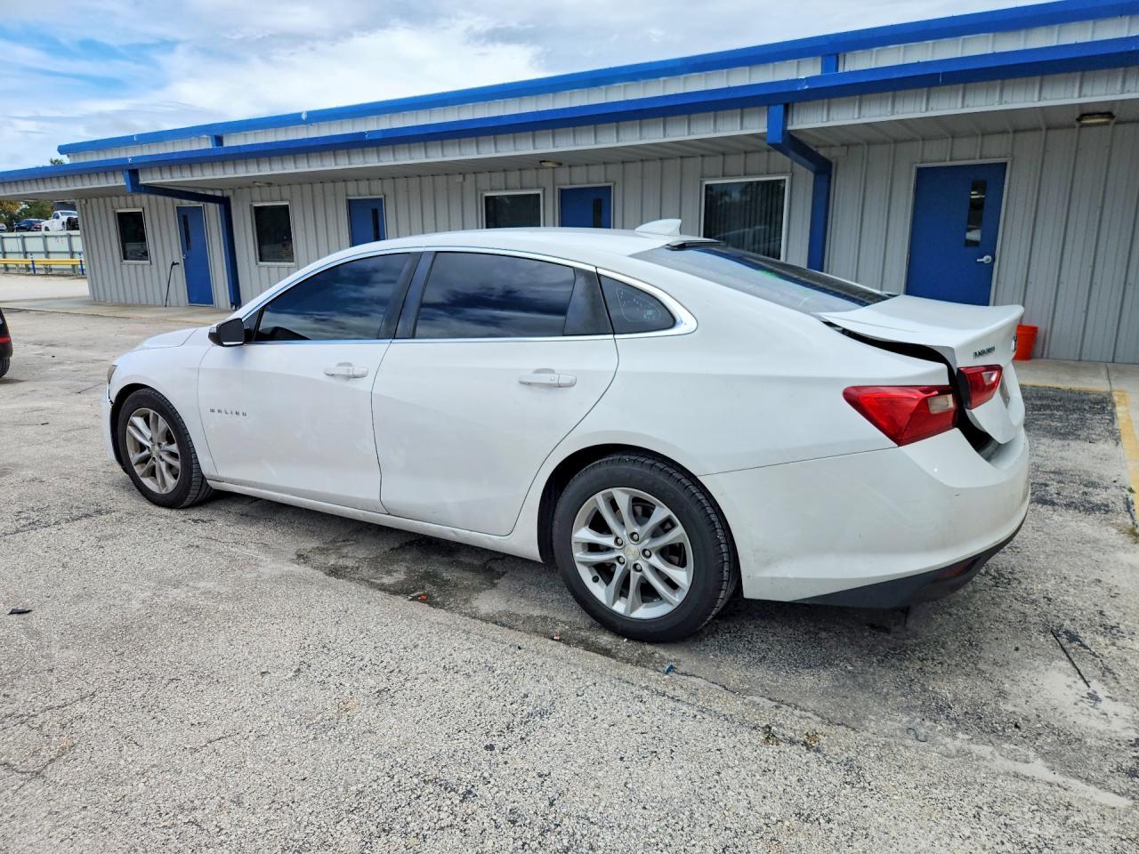 2018 Chevrolet Malibu Lt - zdjęcie 2
