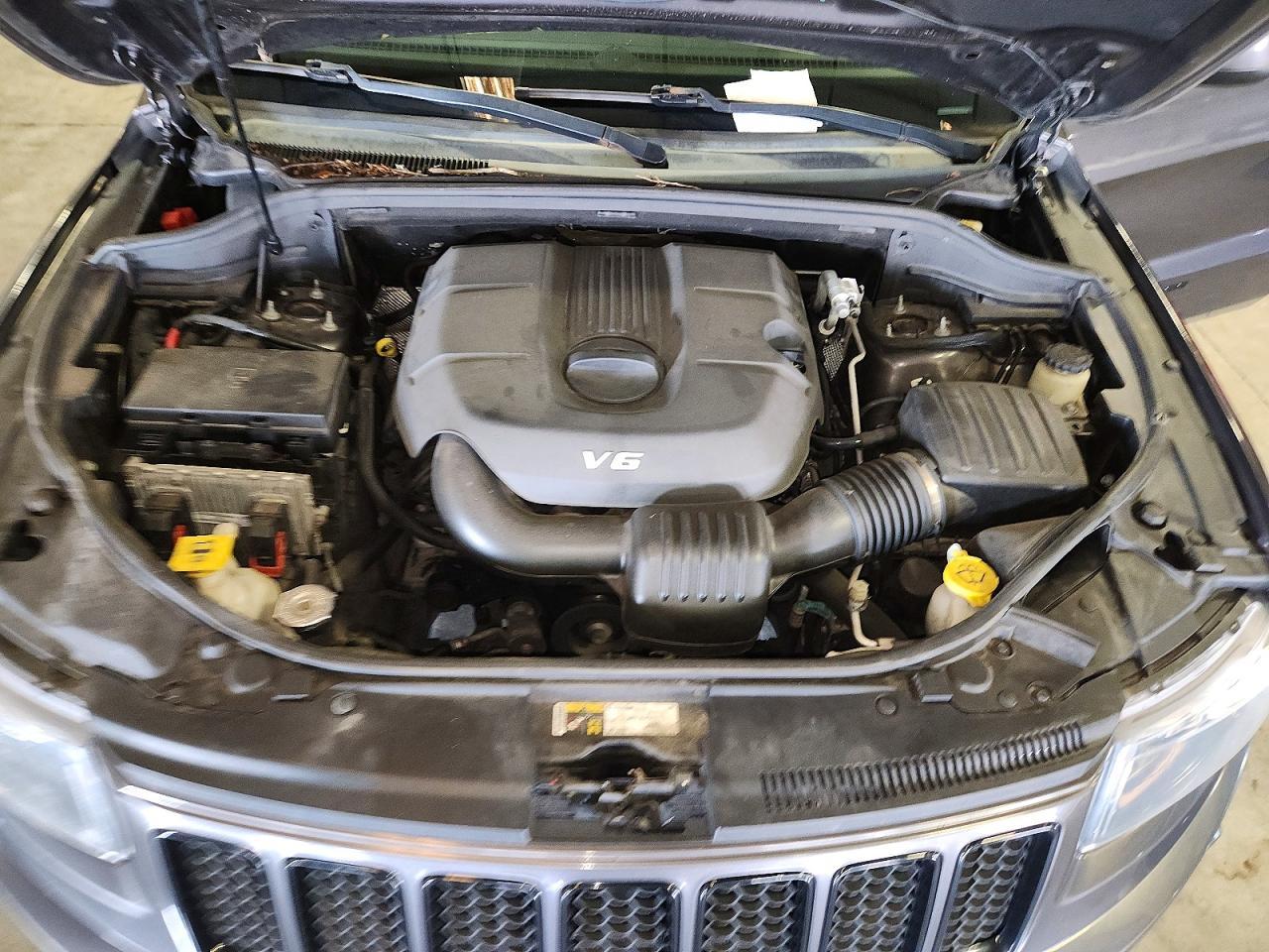 2015 Jeep Grand Cherokee Laredo - zdjęcie 12