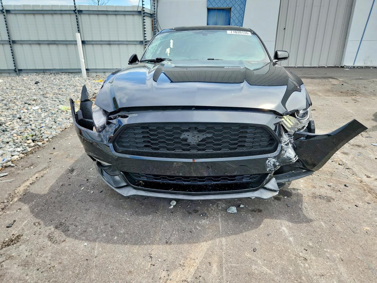 2016 Ford Mustang - zdjęcie 5