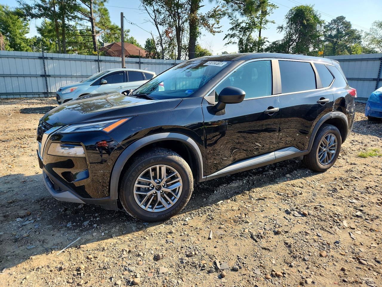 2023 Nissan Rogue S - zdjęcie główne