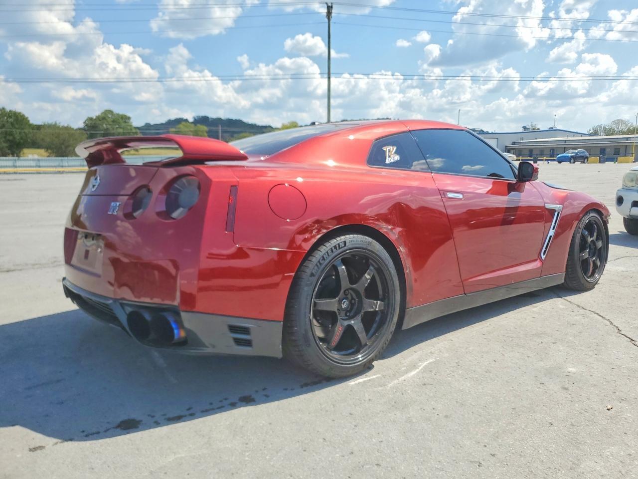 2016 Nissan Gt-R Premium - zdjęcie 3