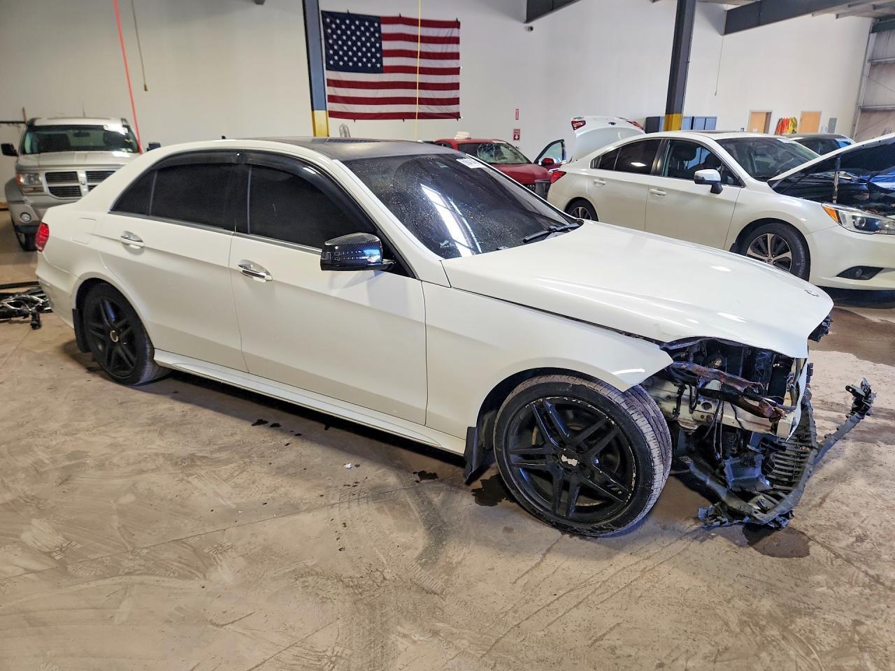 2014 Mercedes-Benz E 350 4Matic - zdjęcie 4