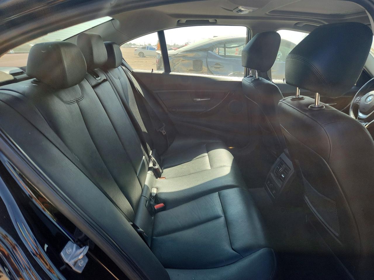 2014 BMW Seria 3 328i - zdjęcie 10