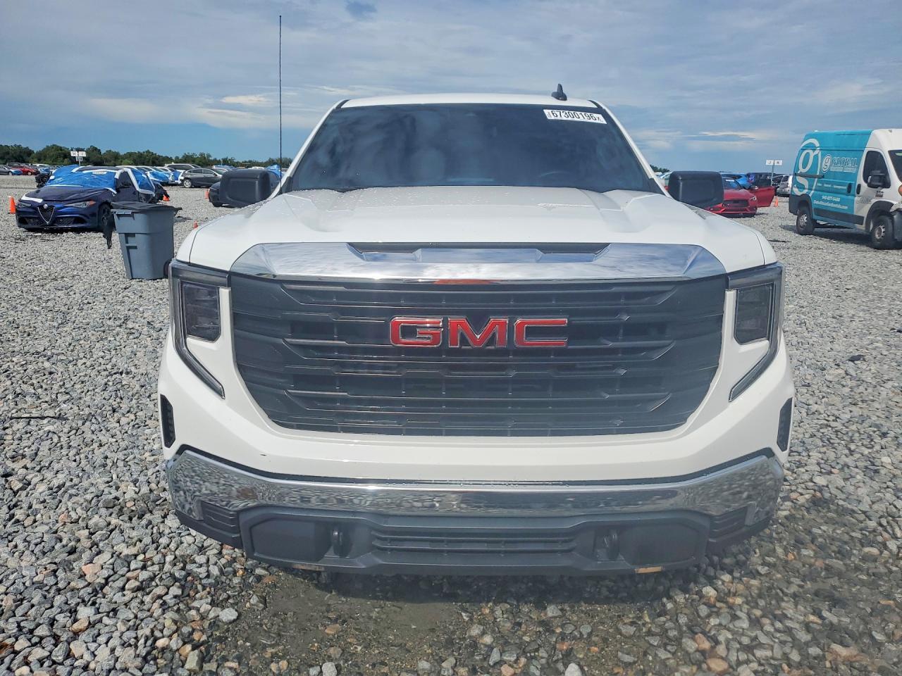 2025 GMC Sierra C1500 - zdjęcie 5