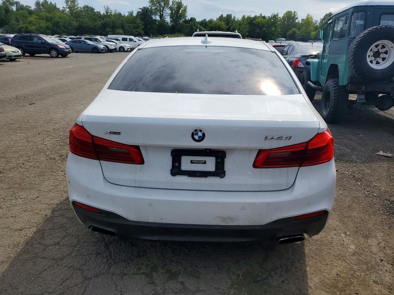 2018 BMW Seria 5 540i - zdjęcie 6