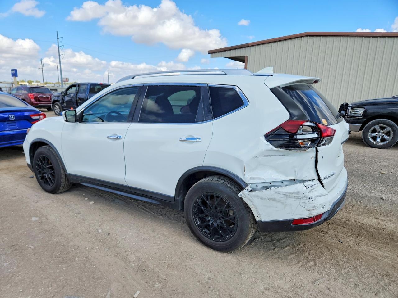 2019 Nissan Rogue Sv - zdjęcie 2