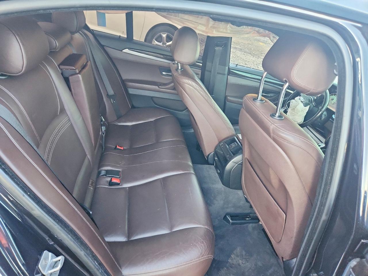 2016 BMW Seria 5 535i - zdjęcie 10