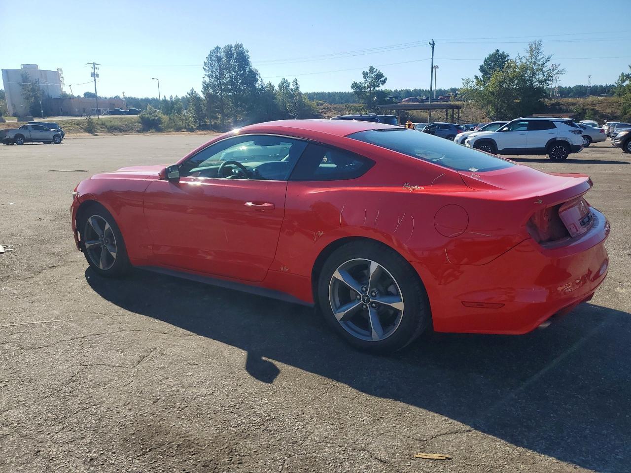 2017 Ford Mustang - zdjęcie 2