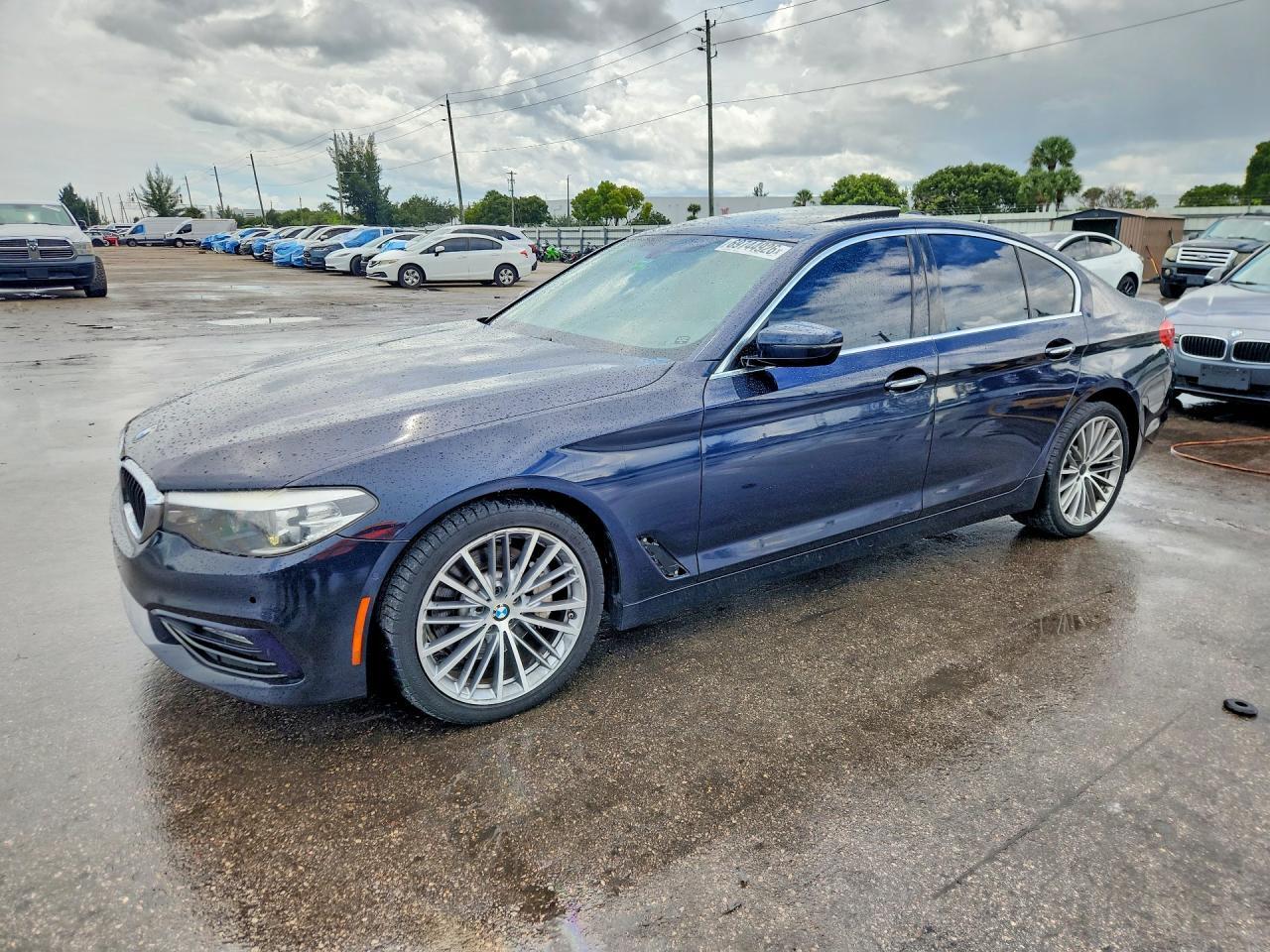 2017 BMW 530 I - zdjęcie główne