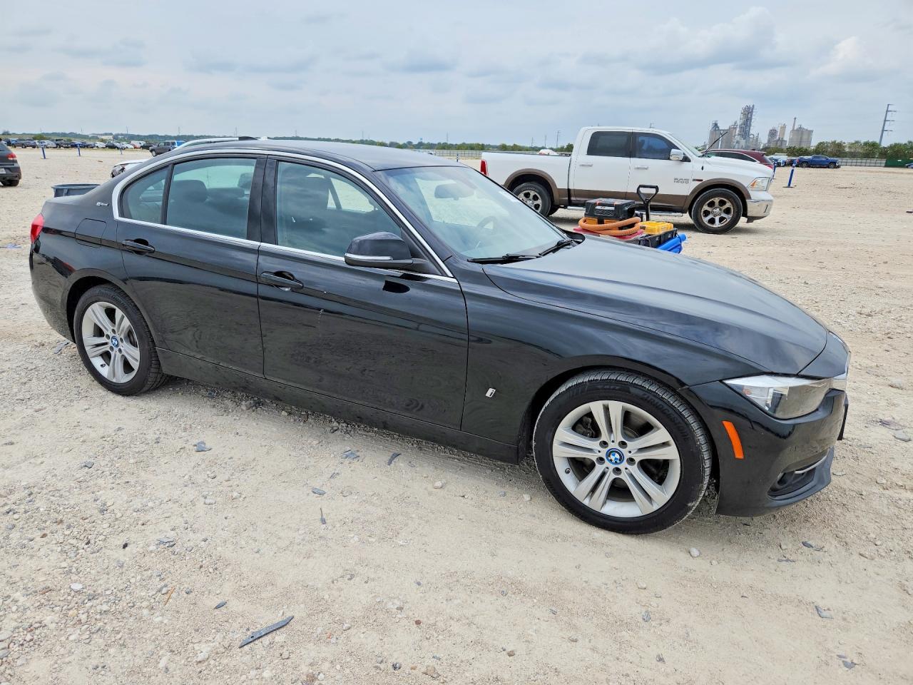 BMW Seria 3 - zdjęcie 4
