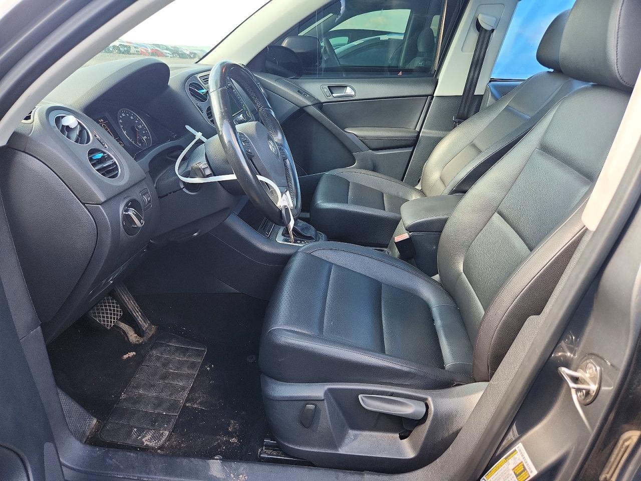 2013 Volkswagen Tiguan S - zdjęcie 7